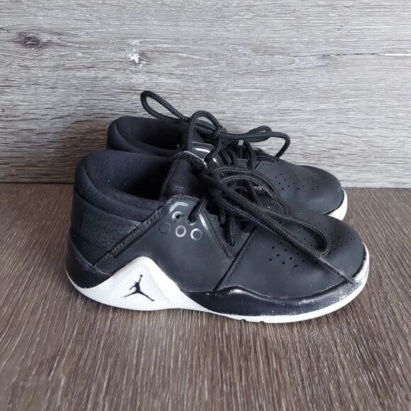 Toodler Nike Jordan Fly Fresh BT AA2500-010 Sneaker Black White Size 7C - Picture 1 of 9